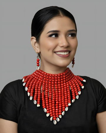 Beads With Shell Neck Set